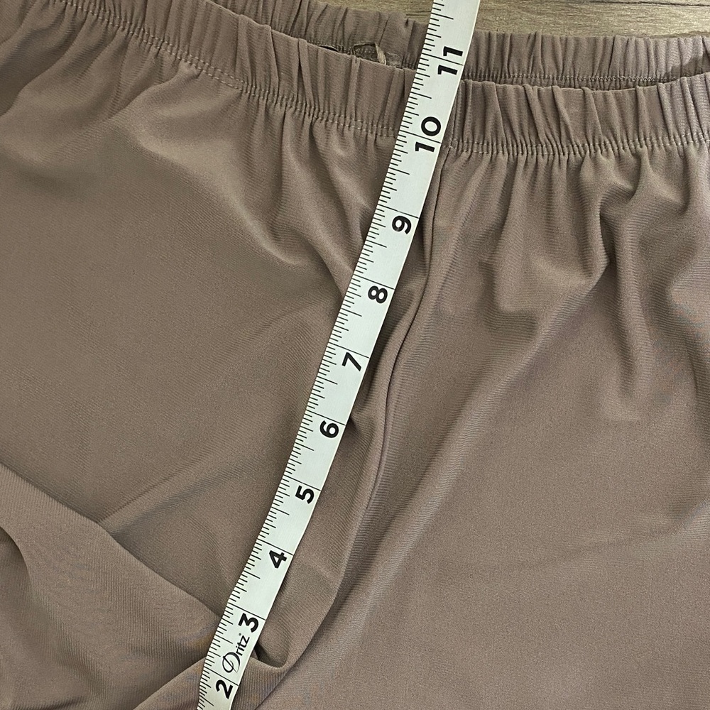 R&M Richards Gold and Brown Pantsuit size 8 - Picture 11 of 13